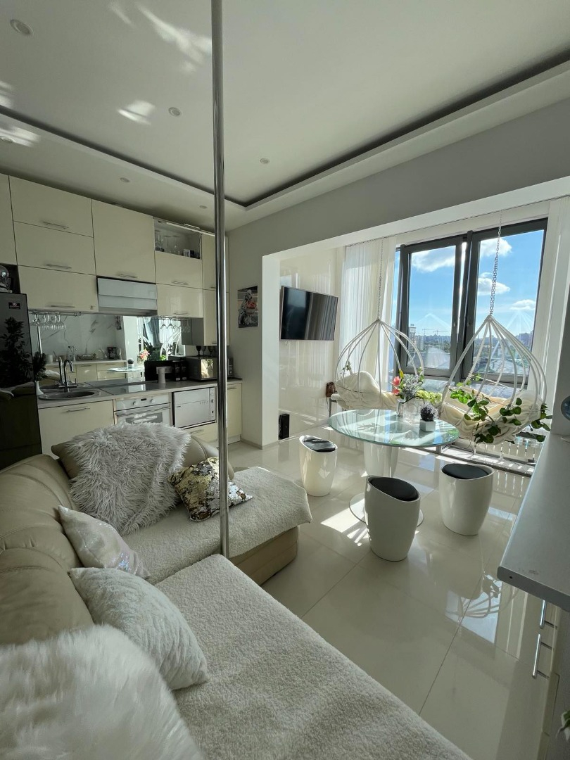 продажа трехкомнатной квартиры номер A-173288 в Приморском районе, фото номер 19